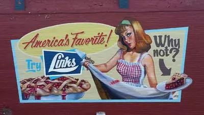 Cherry Pie Forsyth St Mural
